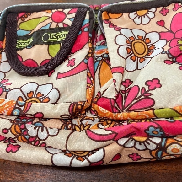 LeSportac convertible floral print bag | Fanny pack | belt bag - Picture 2 of 11